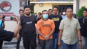 Nasib-pria-penganiaya-kurir-paket-COD-ternyata-PNS-guru-kini-terancam-dipecat.jpg