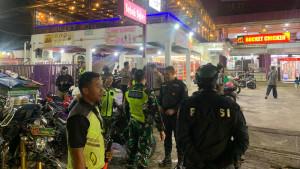 PATROLI-GABUNGAN-Polres-Metro457.jpg
