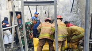 PELAKU-KEBAKARAN-HUKUM-MATI-Kebakaran-kios.jpg