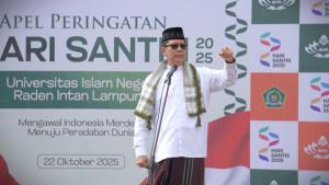 PERINGATI-HARI-SANTRI-UIN-Raden-Intan.jpg