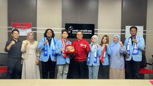 PRESENTER-FAVORIT-UBL1.jpg