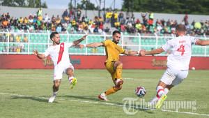 Penuh-Drama-Bhayangkara-FC-Sukses-Curi-Satu-Poin-di-Kandang-Madura-United.jpg