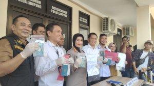 Polda-Lampung-bongkar-sindikat-TPPO-TKI-ilegal-56.jpg