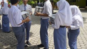 Ratusan-siswa-SMA-di-Kotagajah-jatuh-sakit-usai-santap-mbg.jpg