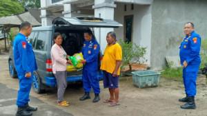 Satpolair-Polres-Lampung-Selatan-salurkan-beras.jpg