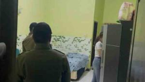 Selebgram-yang-digerebek-bareng-suami-orang-di-kamar-kos-mengaku-cuma-numpang-menginap.jpg