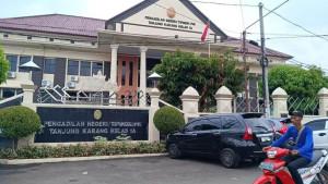 Suasana-Pengadilan-Negeri-Tanjungkarang-senin.jpg