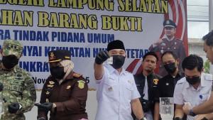 Wakil-Bupati-Lampung-Selatan-pemusnahan-barang-bukti-narkoba.jpg