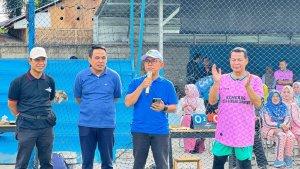 membuka-mini-soccer-di-Lapangan.jpgPuji-Raharjo-turut-serta-dalam-donor-darah-yang-digelar-di-Kantor-K56.jpg