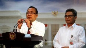 menteri-sekretaris-negara-pratikno_20170215_125324.jpg