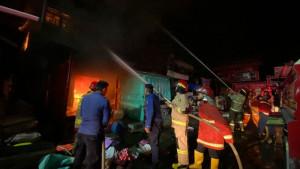 ruko-tiga-lantai-di-pasar-gudel-ludes-terbakar.jpg