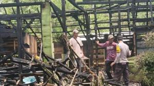 rumah-petani-di-tanggamus-ludes-terbakar.jpg