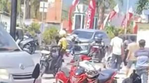 tangkap-layar-aksi-begal-tembakkan-senpi-ke-ojol.jpg