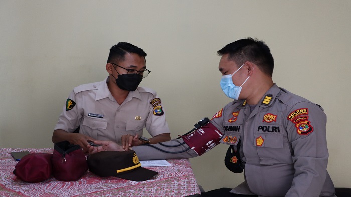 102-personel-polres-lampung-selatan-donor-darah.jpg