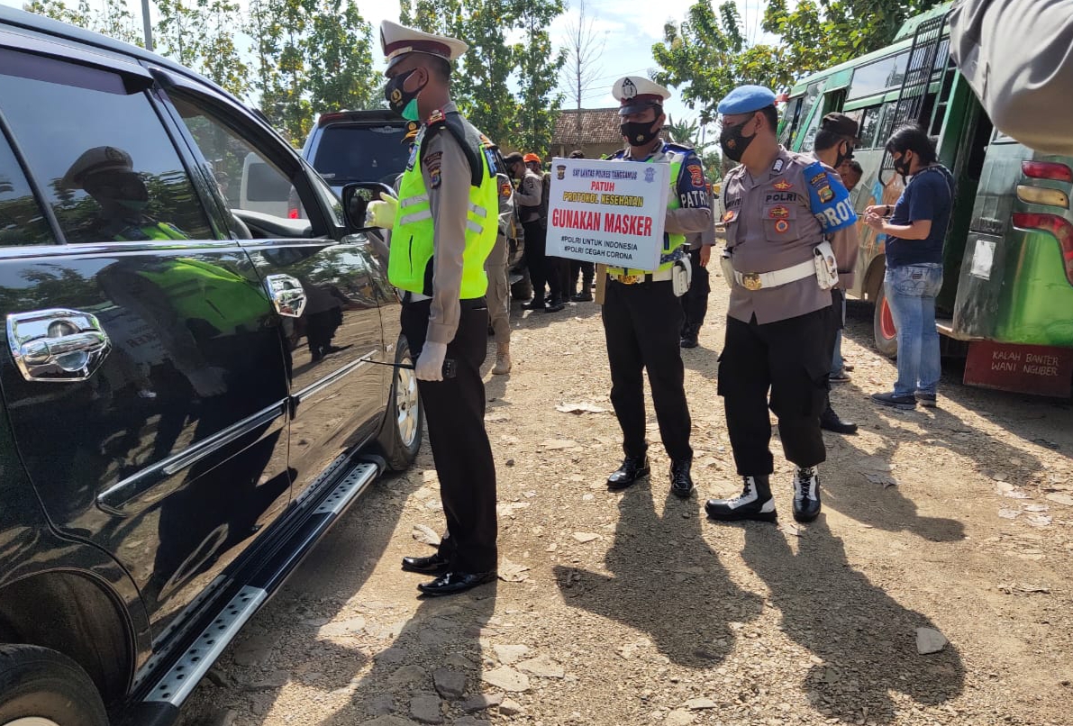 Tak Pakai Masker, 12 Warga Terjaring Operasi Yustisi di Rest Area Pugung Tanggamus