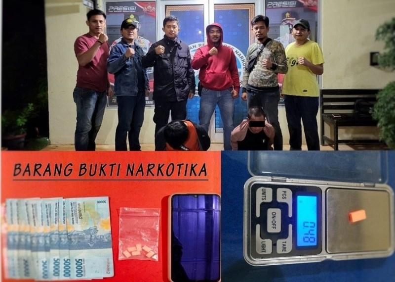 2-pria-di-Way-Kanan-dibekuk-diduga-edarkan-ekstasi.jpg