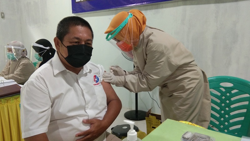 20-pekerja-media-di-lampung-selatan-divaksinasi-covid-19.jpg