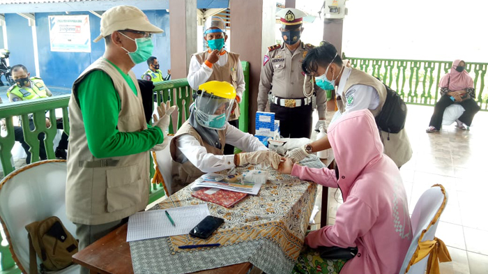 Sopir Truk Logistik ke Jawa Bisa Rapid Test Antigen Gratis di Rest Area Tol Sumatera