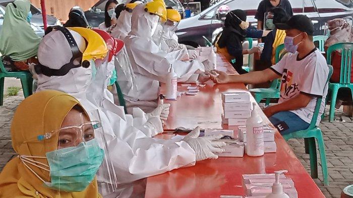 54-pegawai-diskominfo-kota-metro-jalani-rapid-test-covid-19.jpg