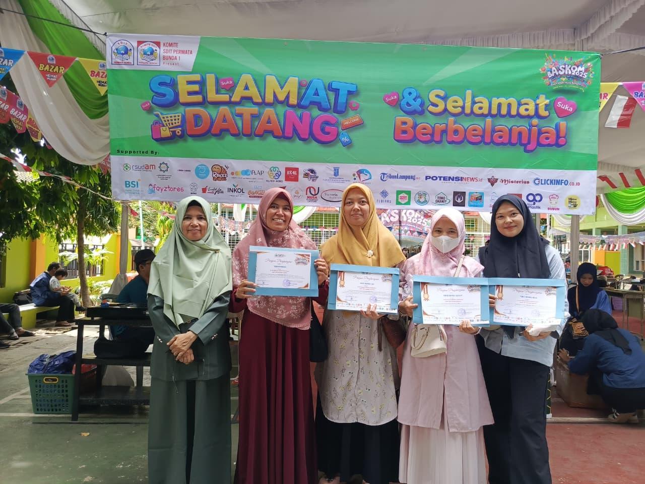 Hari Terakhir Baksos Komite SDIT Permata Bunda 1 Rajabasa, Panitia Beri Anugerah Stand Terbaik