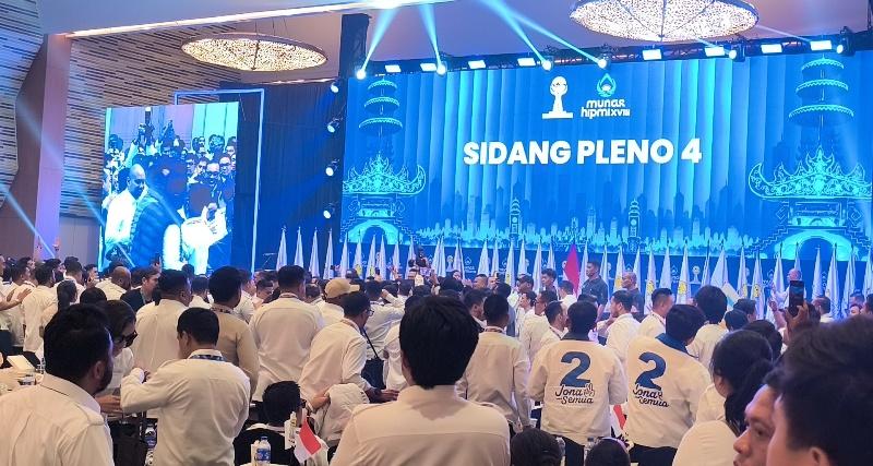 Ade-Jona-Prasetyo-terpilih-secara-aklamasi-jadi-Ketua-Umum-Hipmi.jpg