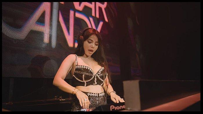 Alasan-Dinar-Candy-Tolak-Keinginan-Ko-Apex-Berhenti-Nge-DJ.jpg