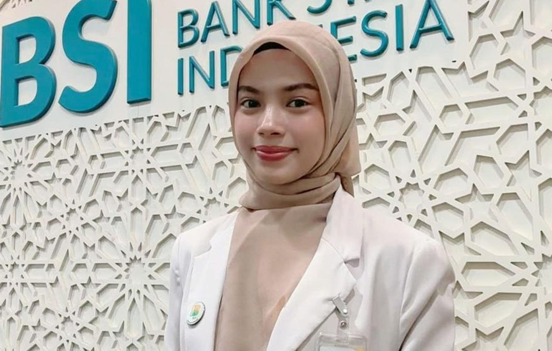 Alumni-Universitas-Teknokrat-Indonesia456-sekar.jpg