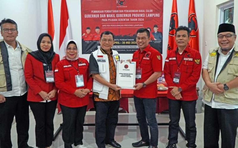 Ambil Formulir Cagub di PDIP, Hanan A Rozak: Lampung Butuh Percepatan