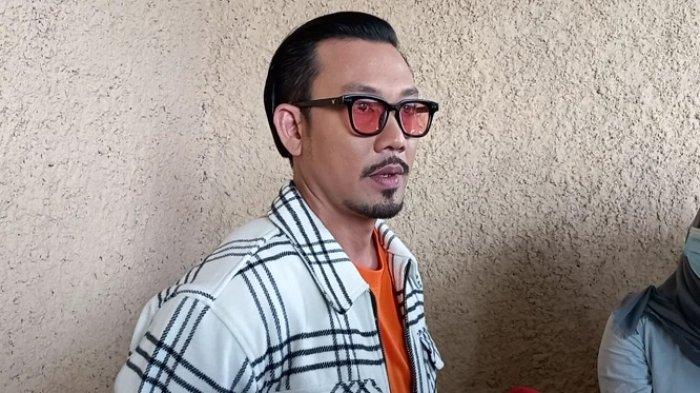 Denny Sumargo Diprotes untuk Tutup Podcast Imbas Anak Ridwan Kamil Hilang