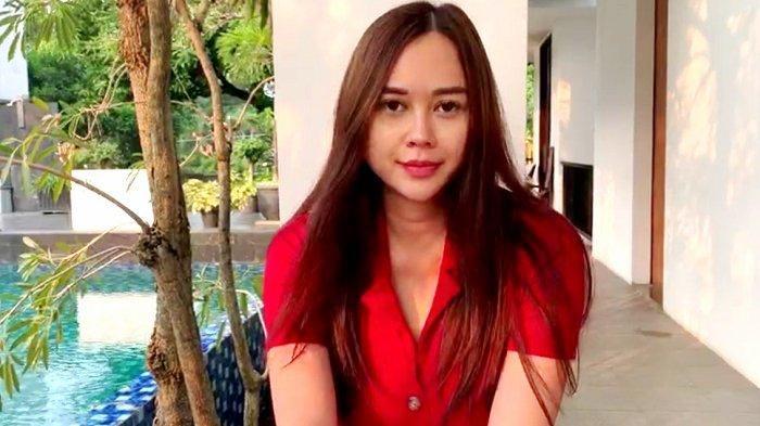 Aura-Kasih-kembali-ingin-mencari-pasangan-untuk-pernikahan-kedua-dan-tidak-harus-bule.jpg