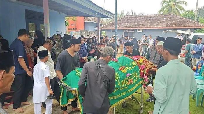 Ayah-Kenapa-Bu-Teriakan-Anak-Usai-Dedi-Ditembak-Vita-Syok-Melihat-Suaminya.jpg