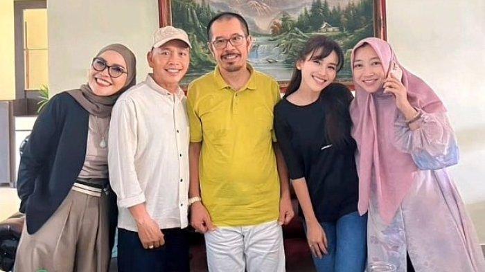 Ayu-Ting-Ting-Dipuji-Habis-habisan-Calon-Ayah-Mertua.jpg