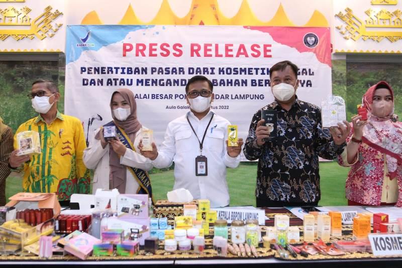 BBPOM-Bandar-Lampung-sita-kosmetik-ilegal-senilai-Rp-117-juta.jpg