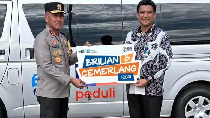 BRI Peduli Serahkan Bantuan Ambulans untuk RS Bhayangkara Bengkulu