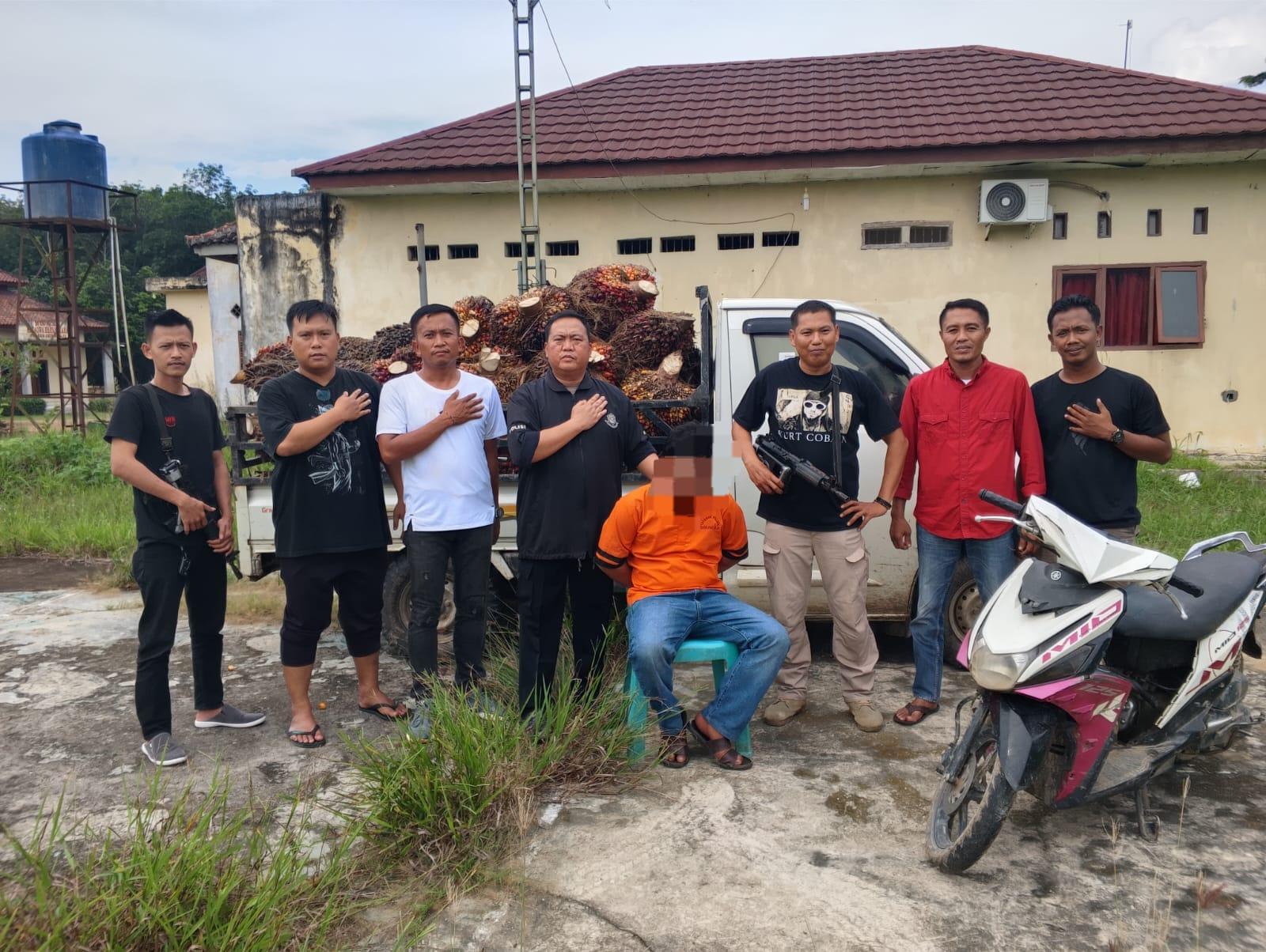 Bekuk-pencuri-buah-sawit-di-Tulangbawang-dok.jpg