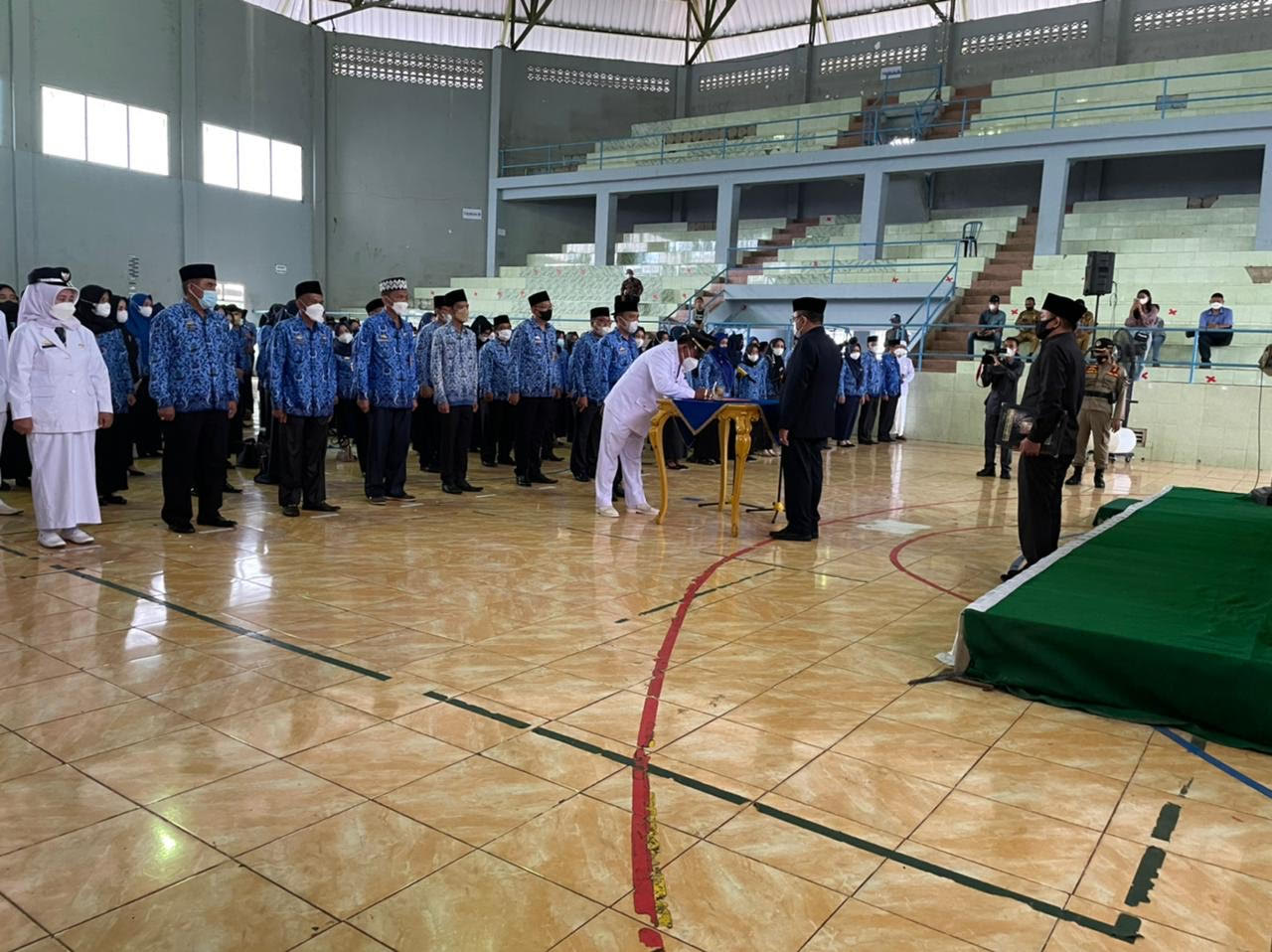 Sekkab Lampung Utara Lekok Lantik 319 Pejabat Administrator dan Pengawas