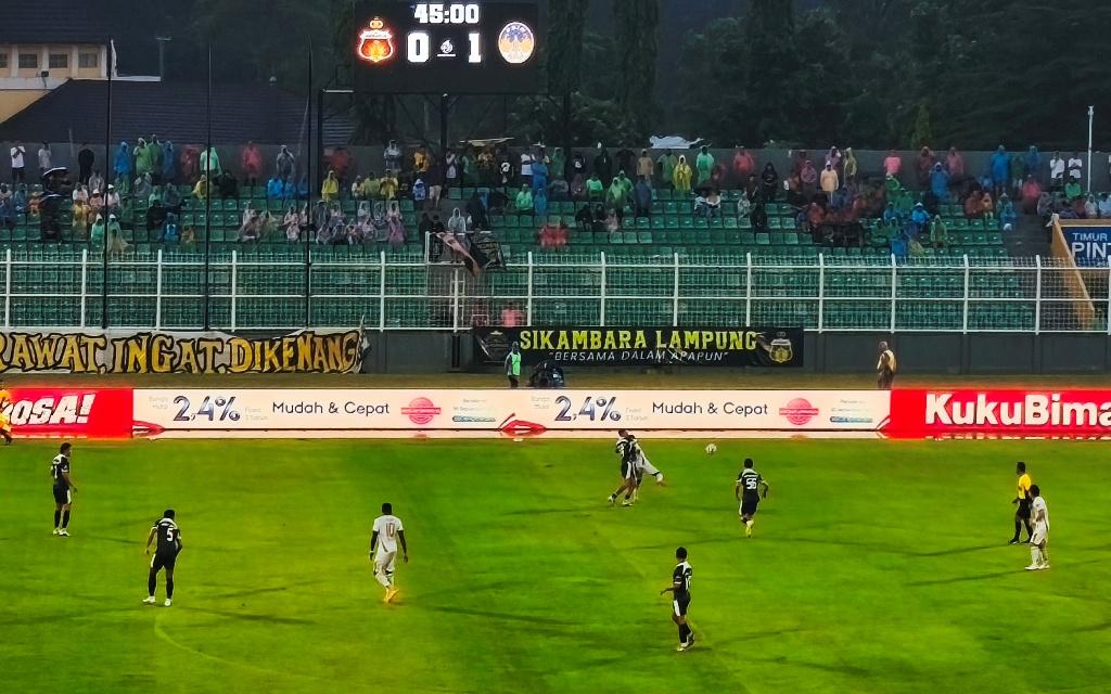 Bhayangkara-FC-vs-PSIM-Yogyakarta-0-1.jpg