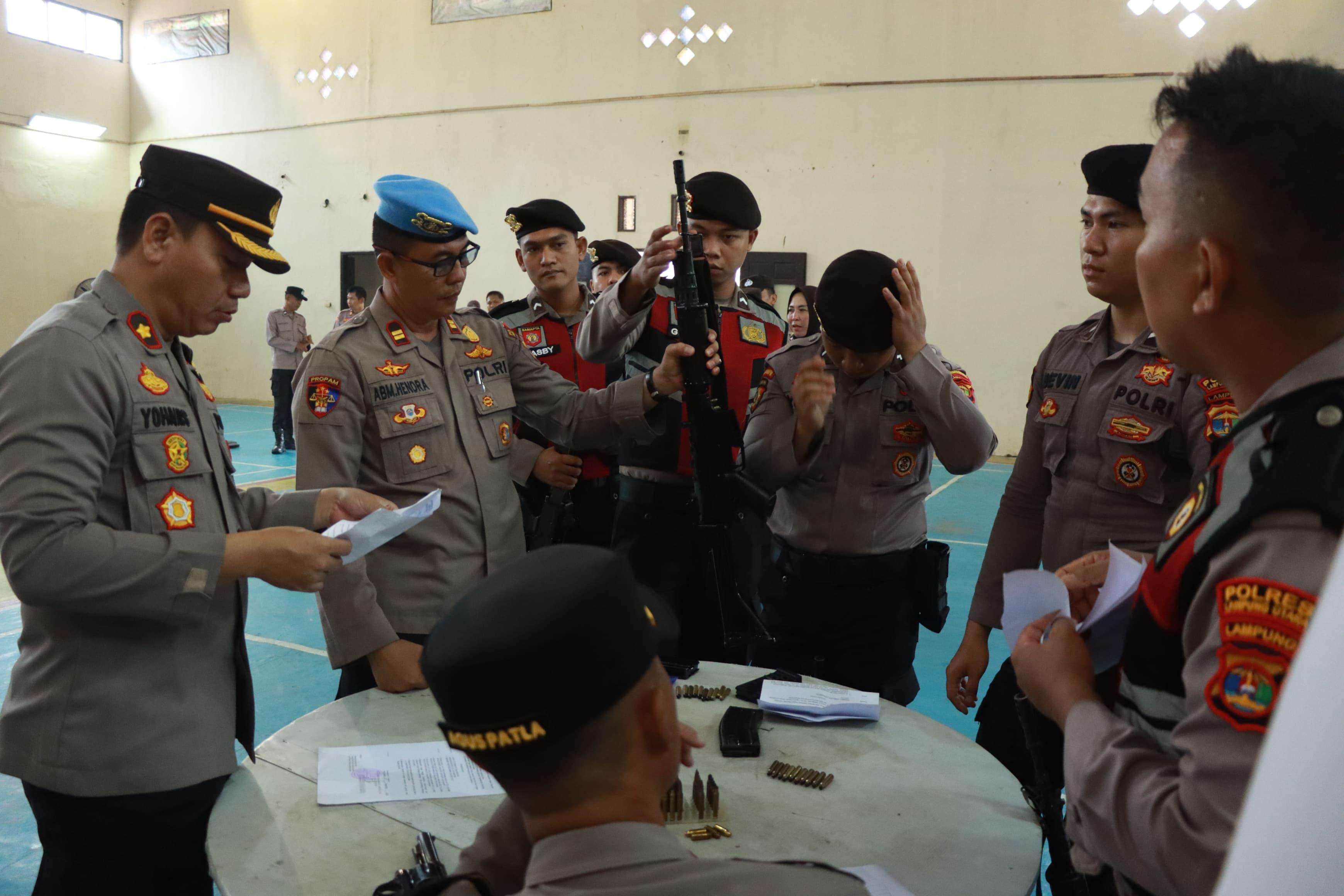 Cegah Penyalahgunaan, Polres Lampung Utara Polda Lampung Cek Senpi Dinas Personel