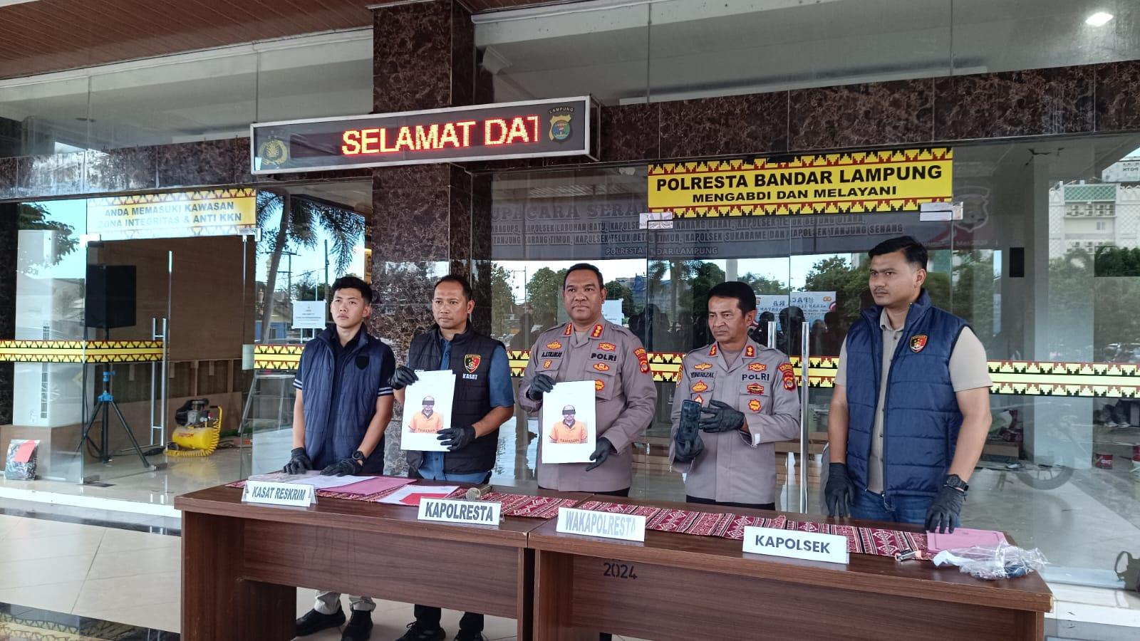 DITANGKAP-Kapolresta-Bandar-Lampung-Kombes-Pol-Alfret-Jacob-Tilulay.jpg