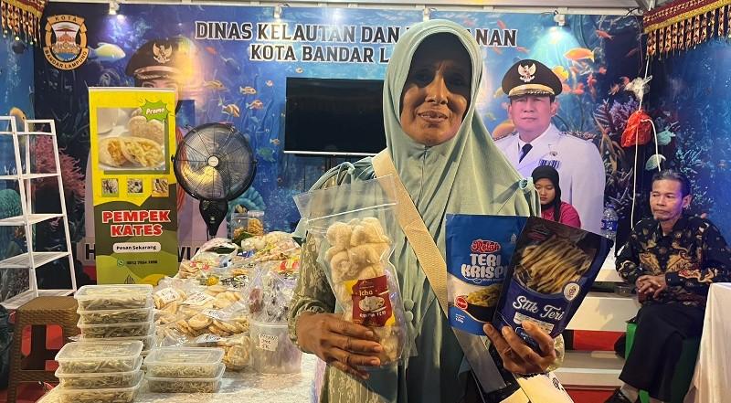 DKP-Kota-Bandar-Lampung-pamerkan-beragam-produk-olahan-ikan-dalam-Bandar-Lampung-Expo-2024.jpg