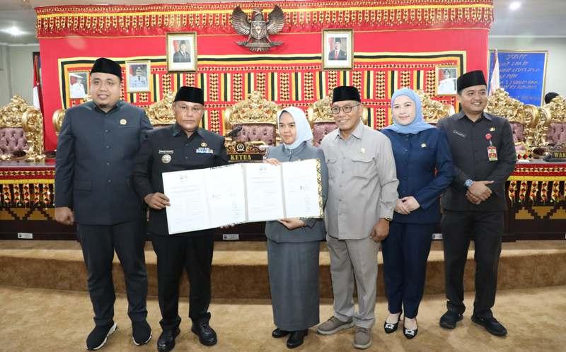 DPRD-Lampung-setujui-Raperda-APBD-2025-di-d.jpg