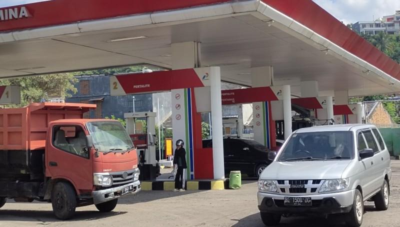 Daftar-Harga-BBM-Terbaru-di-Lampung-Pertamax-Turun-Jadi-Rp-13950.jpg