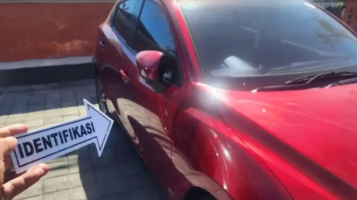 Detik-detik-Dokter-Muda-Disetrum-Begal-Mobil-Selamat-Berkat-Aksi-Heroik-Warga.jpg