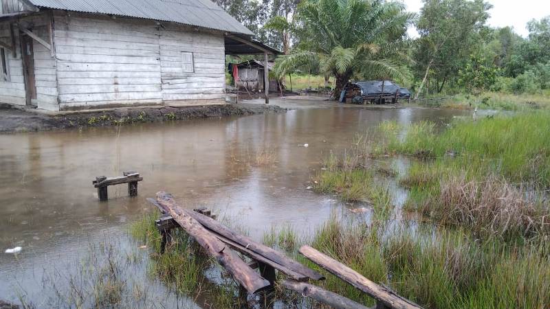 Diguyur-Hujan-Semalaman-Rumah-Warga-di-Tulangbawang-Terendam-Banjir.jpg