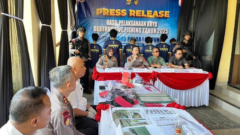 Polda Lampung Ungkap Ada 4 Model Tindak Pidana Destructive Fishing yang Dilakukan Para Tersangka