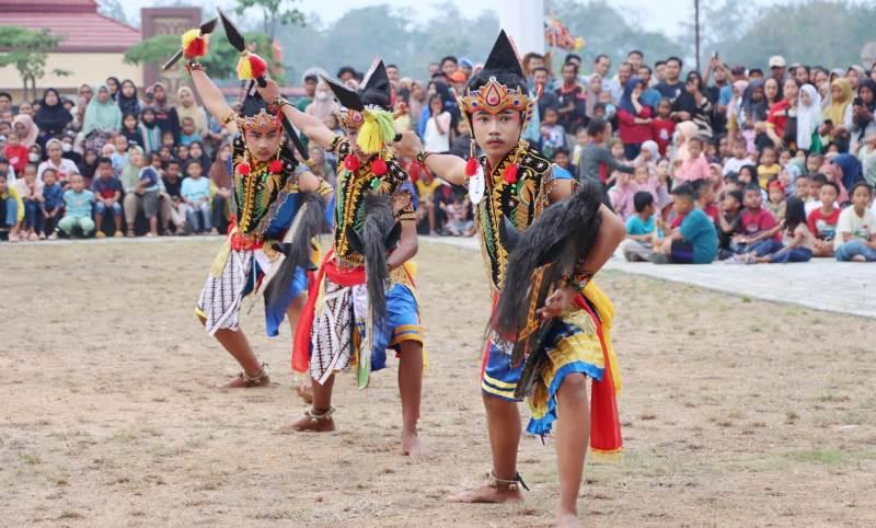 Festival-Kuda-Kepang-Polres-Pringsewu-Lampung-dibuka.jpg