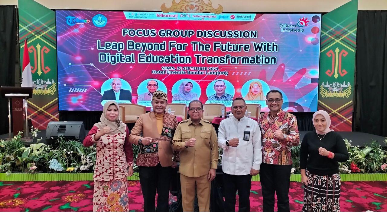 Foto-bersama-dari-kiri-ke-kanan.jpg