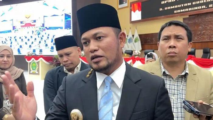 Gubernur-Kaltim-Ogah-Pakai-Kijang.jpg