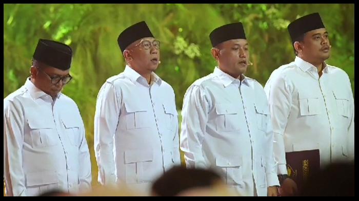 Gubernur-Lampung-Terpilih-Dipercaya-Presiden-Prabowo-Bacakan-Teks-Pancasila.jpg