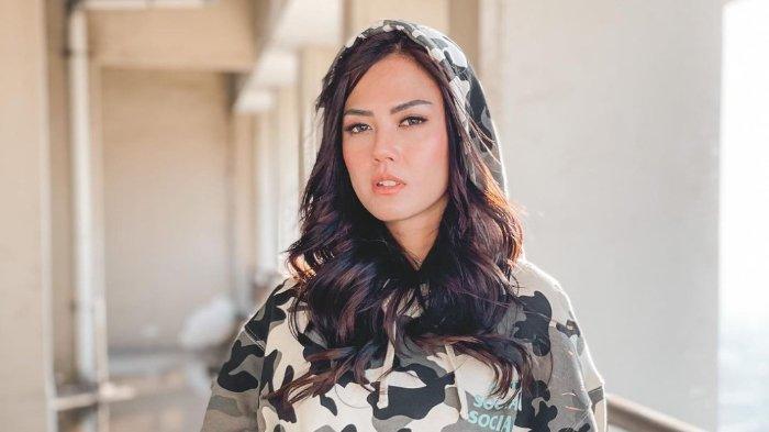 Nita Gunawan Sedih Didekati Pria Beristri, Hotman Paris: Berondong Duitnya Kurang